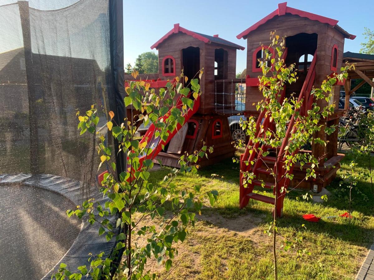 Pod Debami Wicie- Domki Drewniane Nad Morzem Wicie (West Pomeranian) Exterior foto